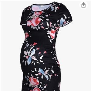 NWT MATERNITY FLORAL FITTED DRESS